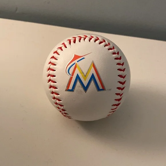 Authentic MLB Baseball - Picture 4 of 4